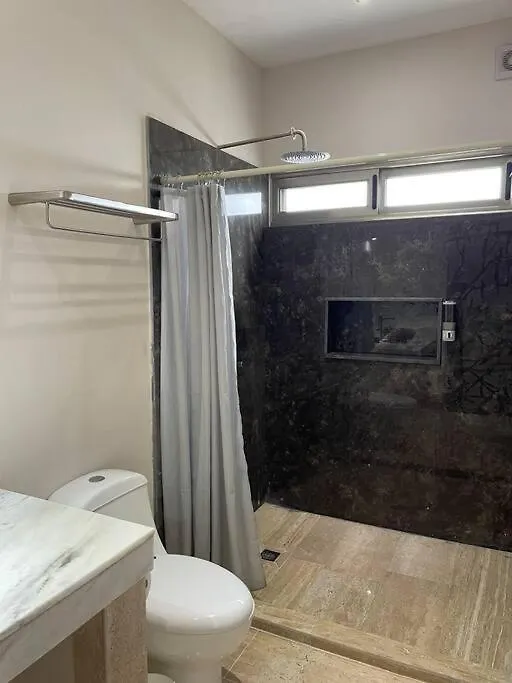 Apartment Habitacion 1 Cama King, Tulum Country Home, Con Muelle De Pesca, Club De Playa, Alberca, Cenote Y Campo De Golf, Contrata Day Pass Bahia Principe Akumal